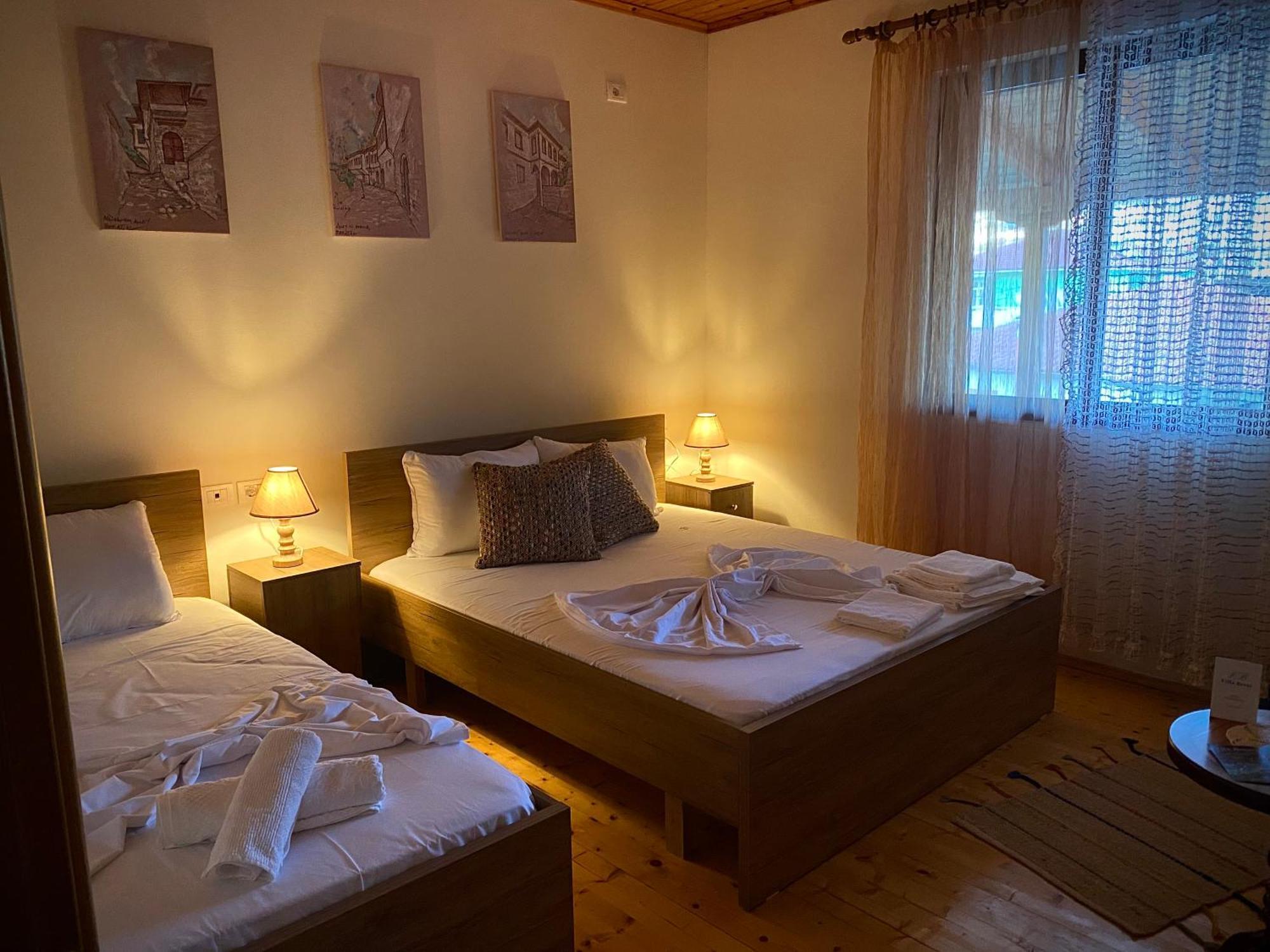 Villa Berat Eksteriør bilde