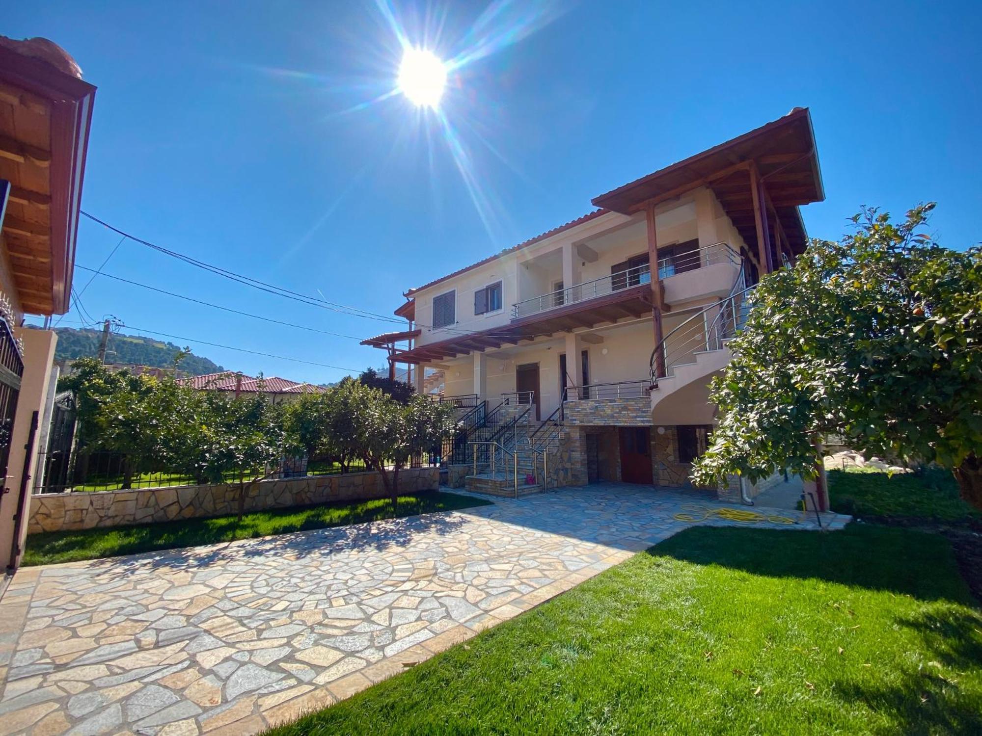 Villa Berat Eksteriør bilde