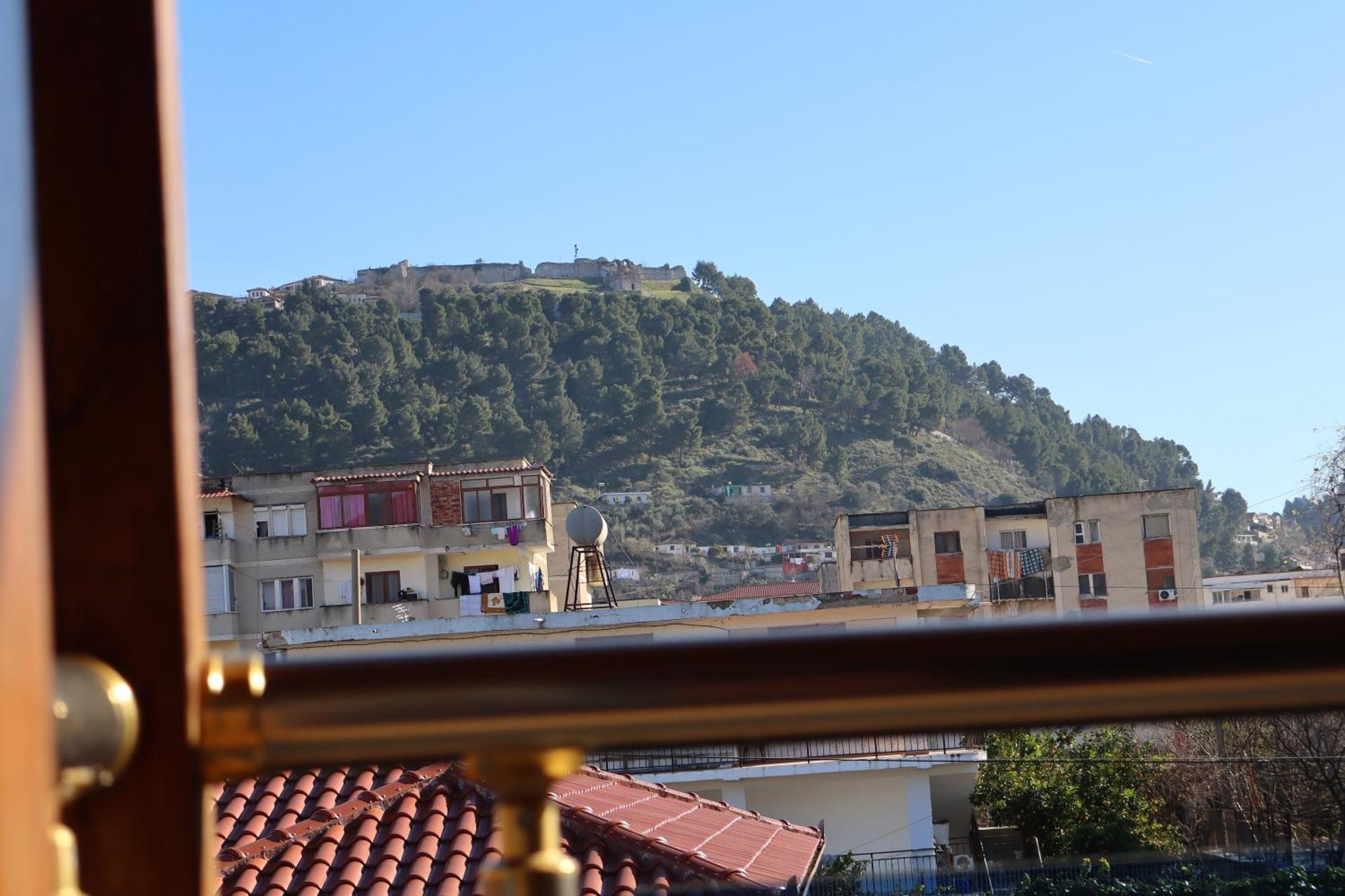 Villa Berat Eksteriør bilde